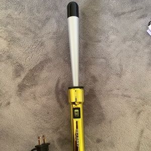 Bed head reversed curling wand